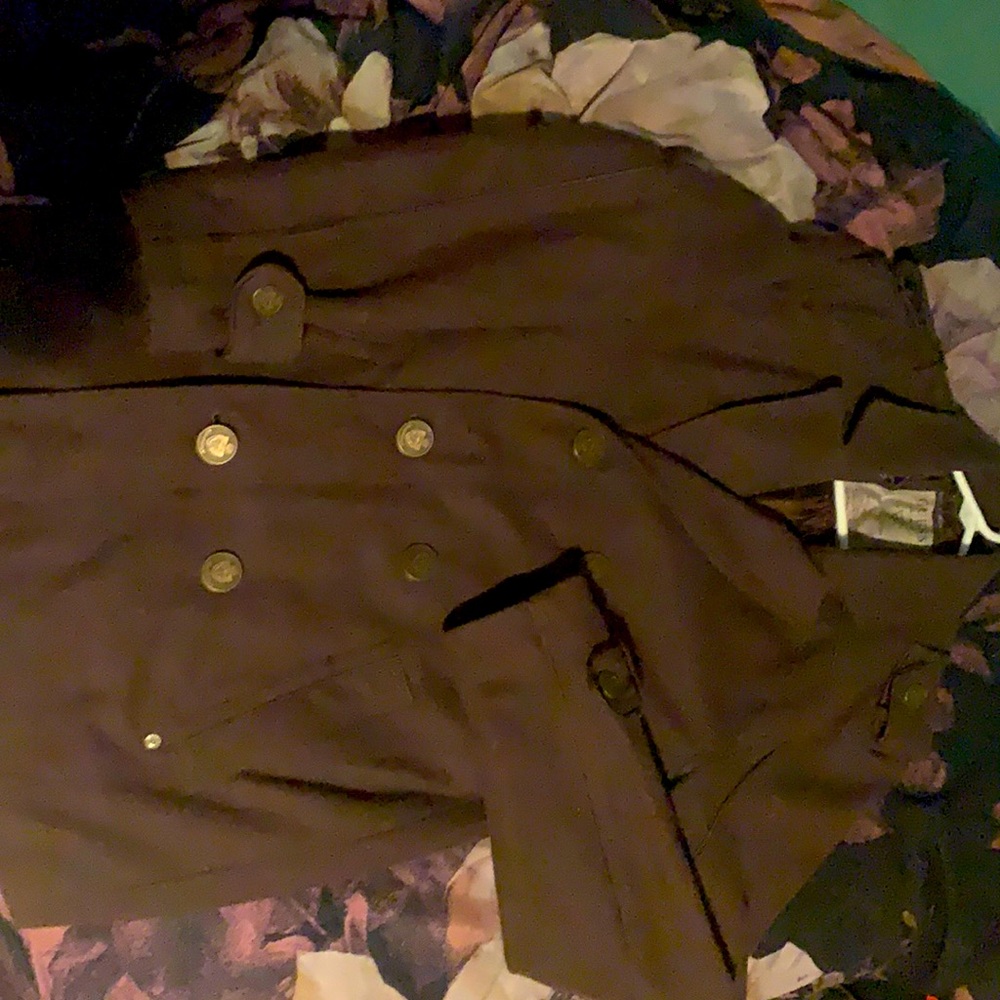 Brown “Guess”trench jacket size L